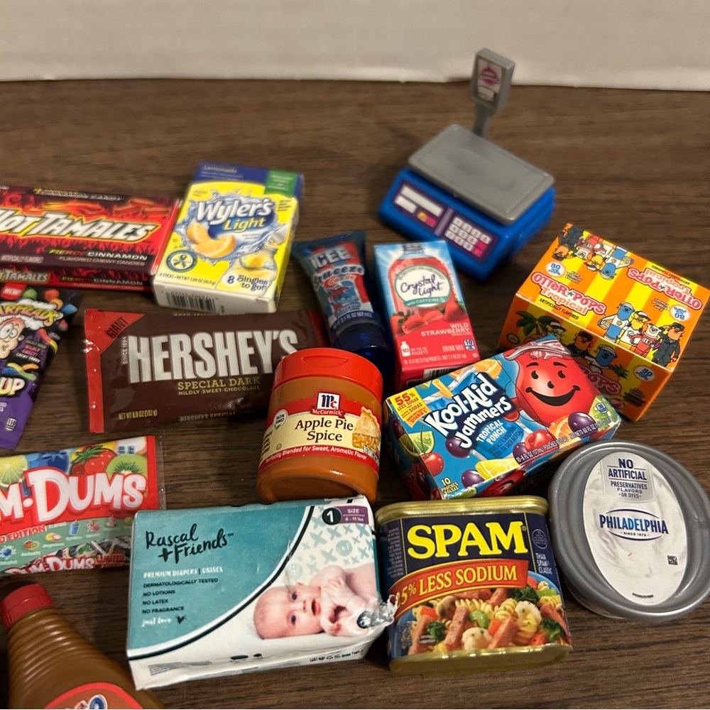 Zuru Mini Brands Assorted Lot of 27 Food, Toys, Grocery Miniatures Plus Shelves - Picture 5 of 6